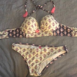 Victoria’s Secret Bikini